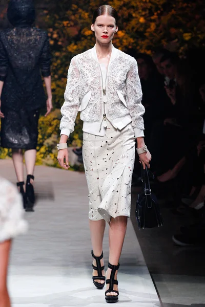 Look 39